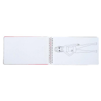 Книга с наклейками и трафаретами &laquo;Альбом дизайнера. Модный показ&raquo;