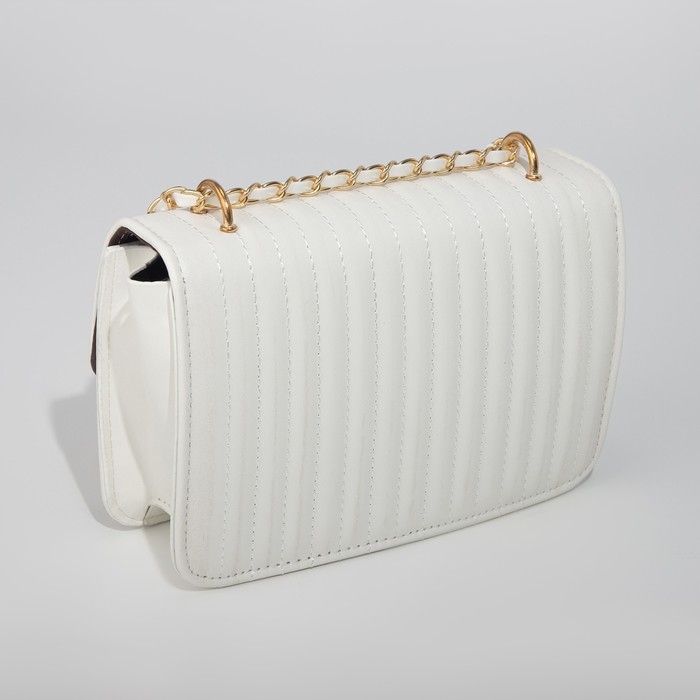 Сумка-мессенджер на клапане, цвет белый