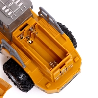 Экскаватор &laquo;Фермер&raquo;, радиоуправляемый, работает от батареек, цвет оранжевый