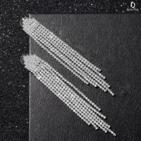 Серьги висячие со стразами &laquo;Водопад&raquo; мини треугольник, цвет белый в серебре, 8см