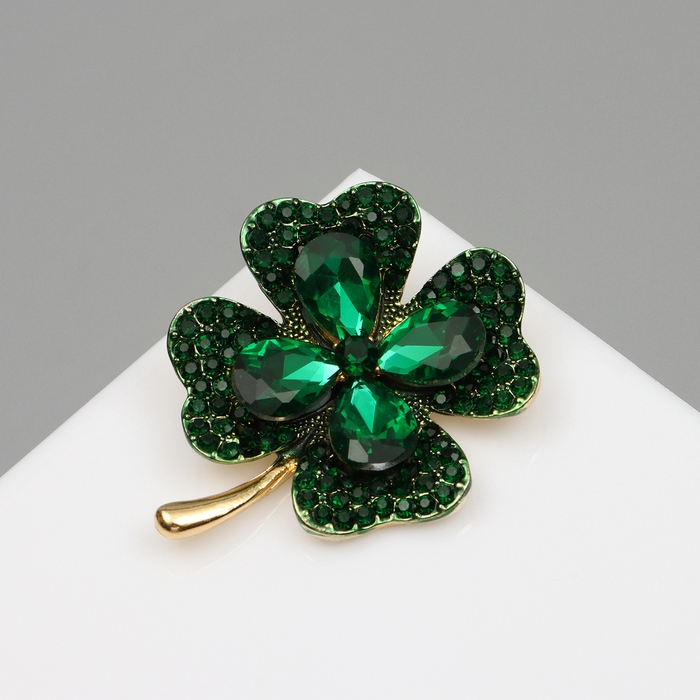Брошь &laquo;Клевер&raquo; на удачу, цвет изумрудный в золоте