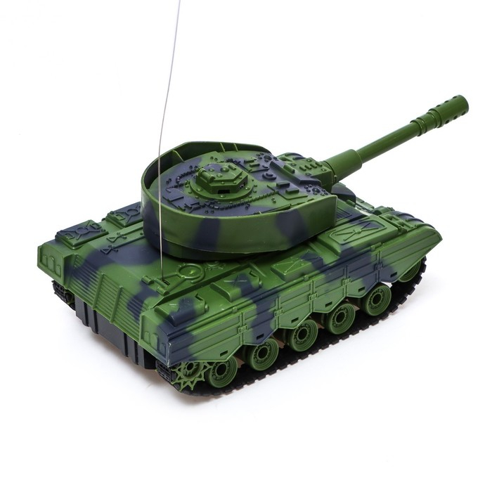 Танк радиоуправляемый &laquo;Армия&raquo;, работает от аккумулятора, световые и звуковые эффекты, цвет МИКС