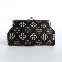 Косметичка на фермуаре, цвет чёрный