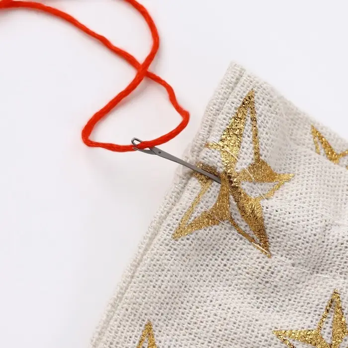 Игла для поднятия петель, 15 см, красная