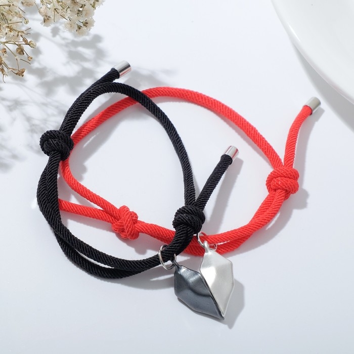 Браслеты &laquo;Неразлучники&raquo; на магните, половинки сердца, цвет чёрно-красный, 7 см