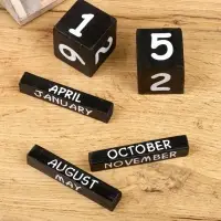 Календарь настольный &laquo;Мопед&raquo;, 14&times;5.5&times;14 см, дерево, красный