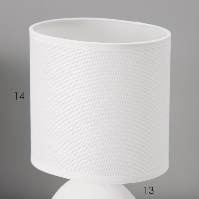 Настольная лампа с абажуром RISALUX «Фиесс», Е14, 40 Вт, белый, 13×13×27 см Настольная лампа с абажуром RISALUX «Фиесс», Е14, 40 Вт, белый, 13×13×27 см