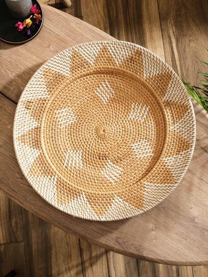 Тарелка декоративная плетеная ротанг "Солнце", 50х50х5 см