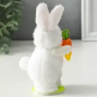 Сувенир пасхальный "Малыш в костюме кролика с морковкой" 7,5х5,5х14,5 см