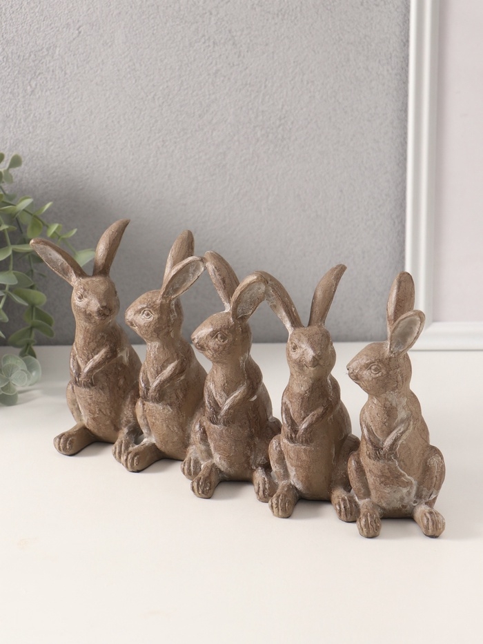 Сувенир полистоун "Пять зайцев" тёмное серебро 29,8х8,5х15,3 см