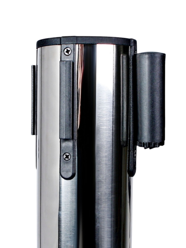 Стойка ограждения сер с вытяжной лентой-470см КРАСНАЯ,высота-90см,d-11см,напольный d-35см