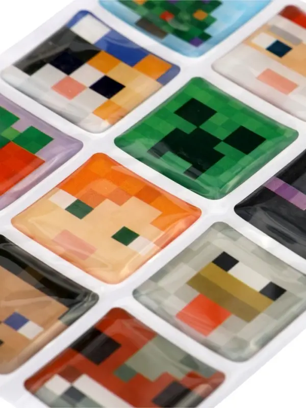 Подарок на новый год для детей &laquo;Кубический сюрприз&raquo; подарочный набор книг, 3д наклейки, очки, свечка, фигурки