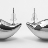 Серьги пластик &laquo;Капля&raquo; изогнутая мах, цвет серебро