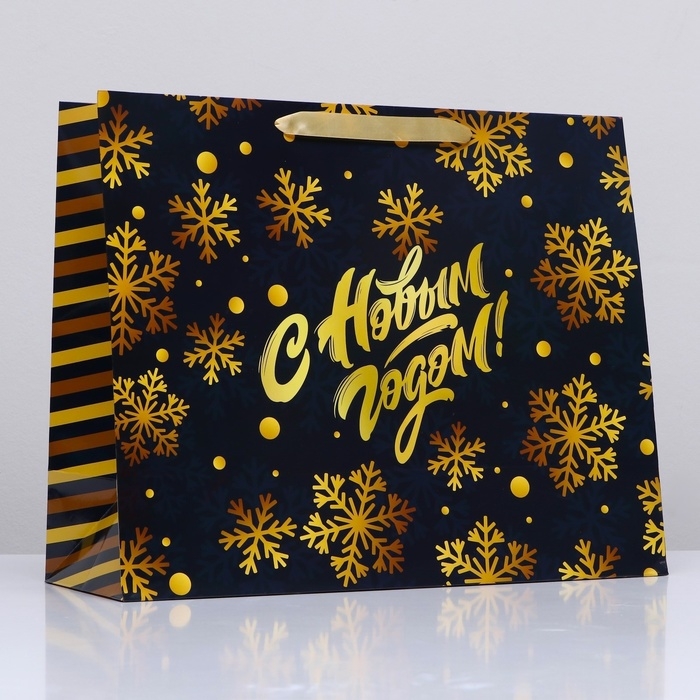 Новый год. Пакет ламинированный горизонтальный Новый год. Пакет ламинированный горизонтальный "Снежинки",49 х 40 х 19 см.