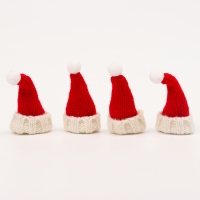 Новогодняя шапка для игрушек вязаная, набор 4 шт., размер — 7,5 × 4 см Новогодняя шапка для игрушек вязаная, набор 4 шт., размер — 7,5 × 4 см
