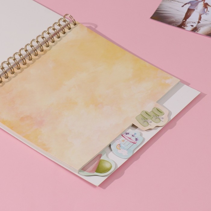 Фотоальбом на спирали 20 листов Фотоальбом на спирали 20 листов "Наша любовь" объёмный элемент + 4 вкладки 24х24 см