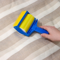 Ролик для чистки одежды с силиконовой щёткой Доляна, 20&times;11&times;7 см