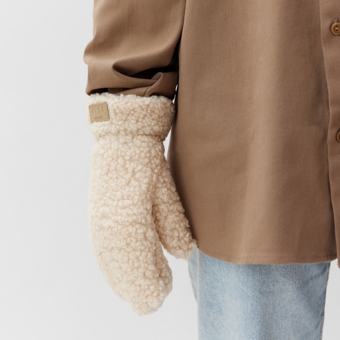 Варежки женские на иск. меху MIST, р-р. 26см, бежевый