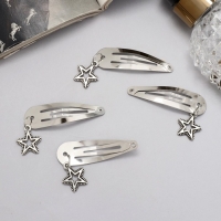 Невидимка для волос "Офелия" (набор 4 шт) звезда, 4,5 см, серебро Невидимка для волос "Офелия" (набор 4 шт) звезда, 4,5 см, серебро