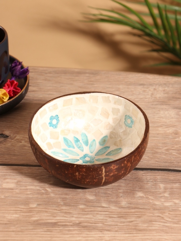 Чаша "Цветок" 14х14х6 см, кокос