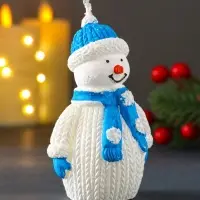 Свеча "Снеговик", голубой