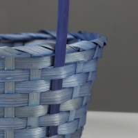 Корзина плетёная, 20&times;20&times;9 см, ручка h=25 см, бамбук, синий