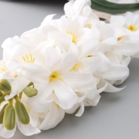 Цветы искусственные "Гиацинт галант" 66х5 см, белый Цветы искусственные "Гиацинт галант" 66х5 см, белый