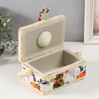 Шкатулка для рукоделия "Птицы в розовом саду" 18х12х9,5 см Шкатулка для рукоделия "Птицы в розовом саду" 18х12х9,5 см