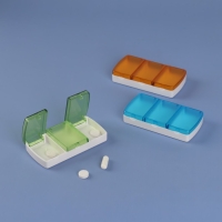 Таблетница, 9,5 &times; 4,5 &times; 1,7 см, 3 секции, цвет МИКС