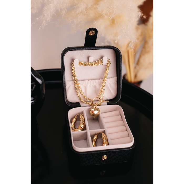 Шкатулка текстиль для украшений "Перелив с украшением" чёрная 10х10х6 см