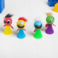 Стрелялка &laquo;Смайлик&raquo;, с волосами, цвета МИКС