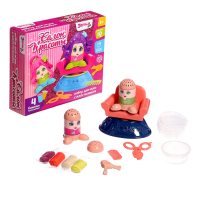 Набор для игры с пластилином «Салон красоты» Набор для игры с пластилином «Салон красоты»