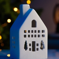 Светодиодная фигура "Дом Елочки" 12.6х5.5х7.5, 1 LED, LR44x3(в компл.), Т/БЕЛЫЙ