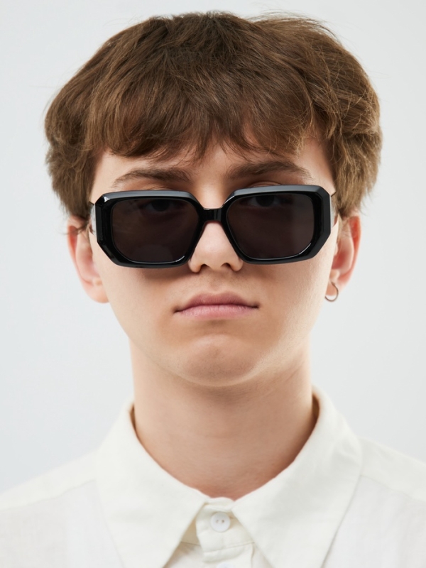 Очки солнцезащитные женские, uv 400, ширина 14.7 см, дужка 14.2 см, линза 6.7 х 4.9 см