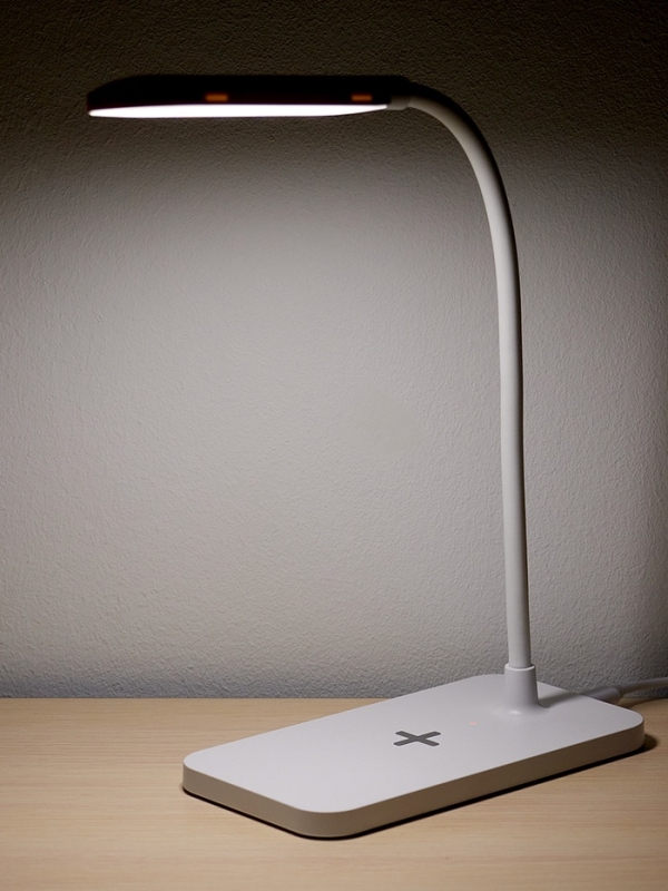 Настольная лампа с беспроводной зарядкой, GMV-0265, 15 Вт, белая