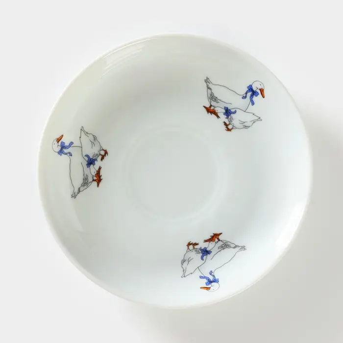 Блюдце фарфоровое &laquo;Гуси&raquo;, d=15 см