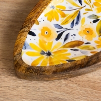 Блюдо в форме рыбки "Желтые и синие цветы" дерево манго 32х11,5х2 см