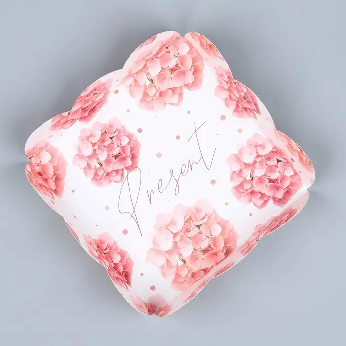 Коробка для печенья, кондитерская упаковка с пластиковой крышкой, Present, 10.5 х 10.5 х 3 см