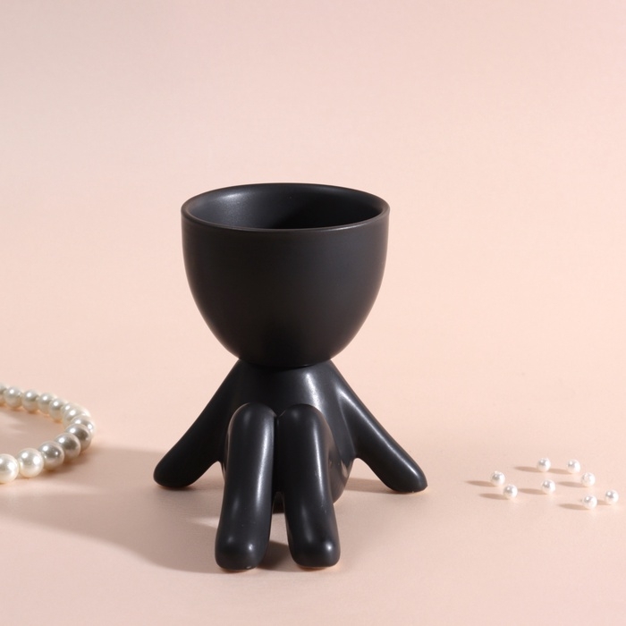 Предмет интерьера "Мистер Грин на чиле" 9,5*6,7*9,5 черный керамика