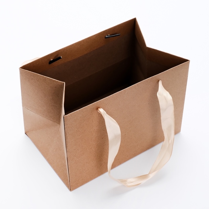 Пакет подарочный с широким дном 20 × 14 × 13,2 см, крафт Пакет подарочный с широким дном 20 × 14 × 13,2 см, крафт