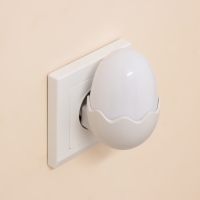 Ночник "Мила" LED белый 6х9х8,5 см Ночник "Мила" LED белый 6х9х8,5 см