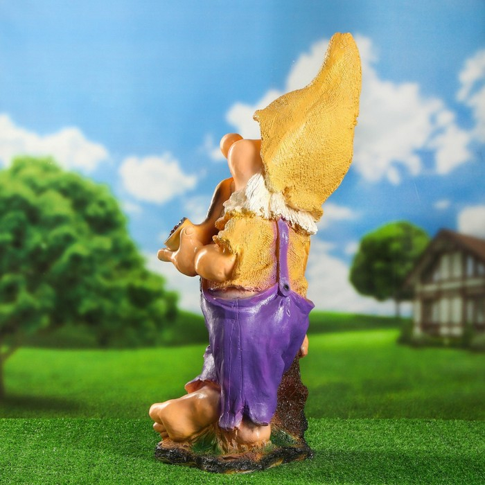 Садовая фигура "Гном с трубкой" 29х25х70 см