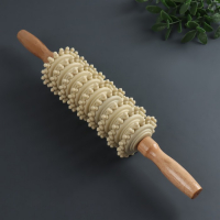 Массажёр &laquo;Скалка&raquo;, универсальный, 38 &times; 7 см, 9 колёс, деревянный