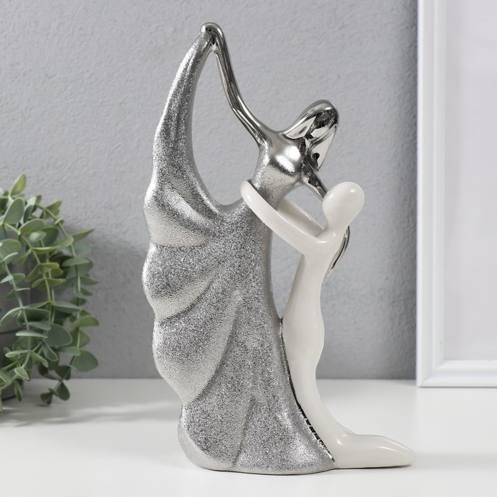 Сувенир керамика Сувенир керамика "Вальс" серебристо-белый 24,6х15х7 см