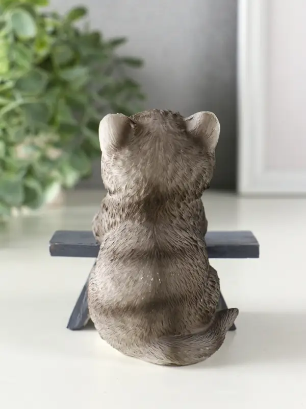 Сувенир полистоун "Котик с книгой за партой" серый 9х8,5х9,5 см