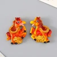 Магнит полистоун "Лошадка с монетами и подковой" МИКС 5,5х6,5 см