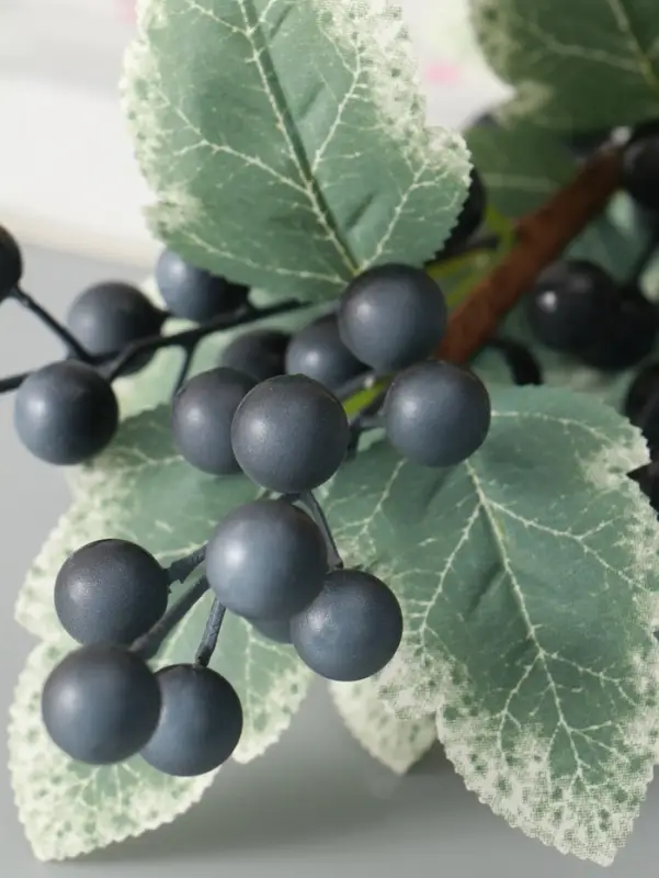 Цветы искусственные &laquo;Ветка ягодная&raquo;, h=57 см, синие