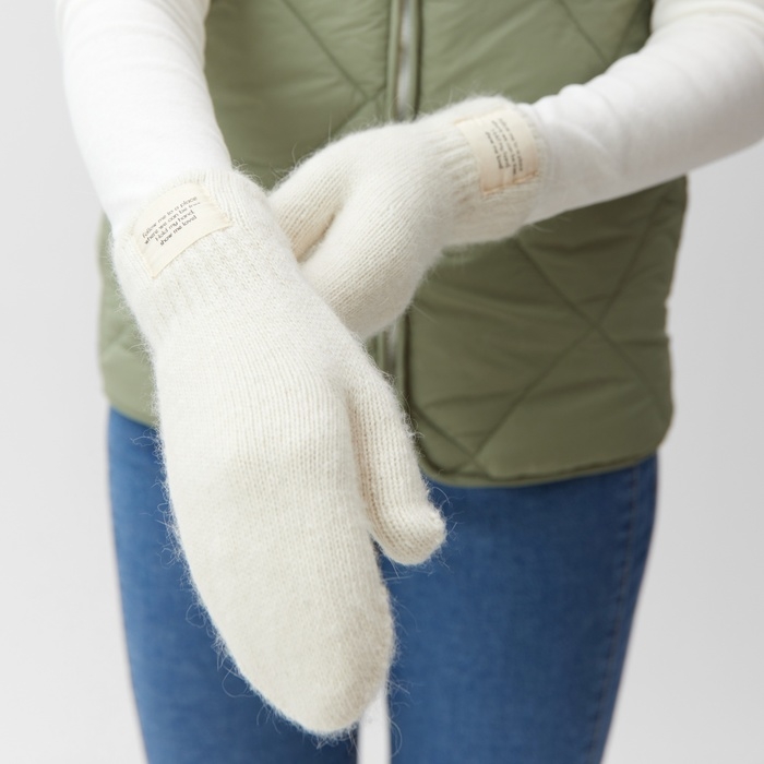 Варежки женские MIST с шерстью кролика, р-р 22 см, цв. молочный Варежки женские MIST с шерстью кролика, р-р 22 см, цв. молочный