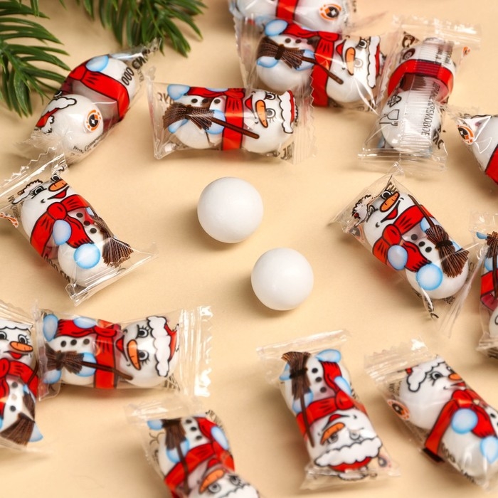 Подарочный набор &laquo;В носочках любой холод не страшен&raquo; : конфеты, носки