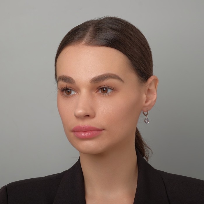 Серьги со стразами &laquo;Блум&raquo; висячие, цвет белый в серебре